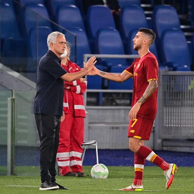 Bet365体育平台-6连胜罗马仍有隐忧？穆帅不满：我们不配5比1赢球