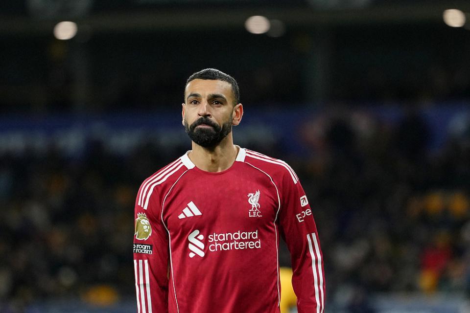 Bet365体育集团-1-2！英超冠军爆大冷 客场遭垫底队绝杀 4连胜终结 欧冠资格告急