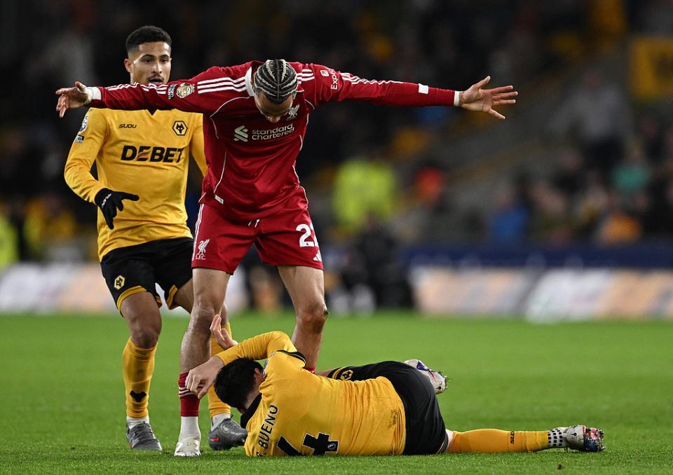 Bet365体育集团-1-2！英超冠军爆大冷 客场遭垫底队绝杀 4连胜终结 欧冠资格告急