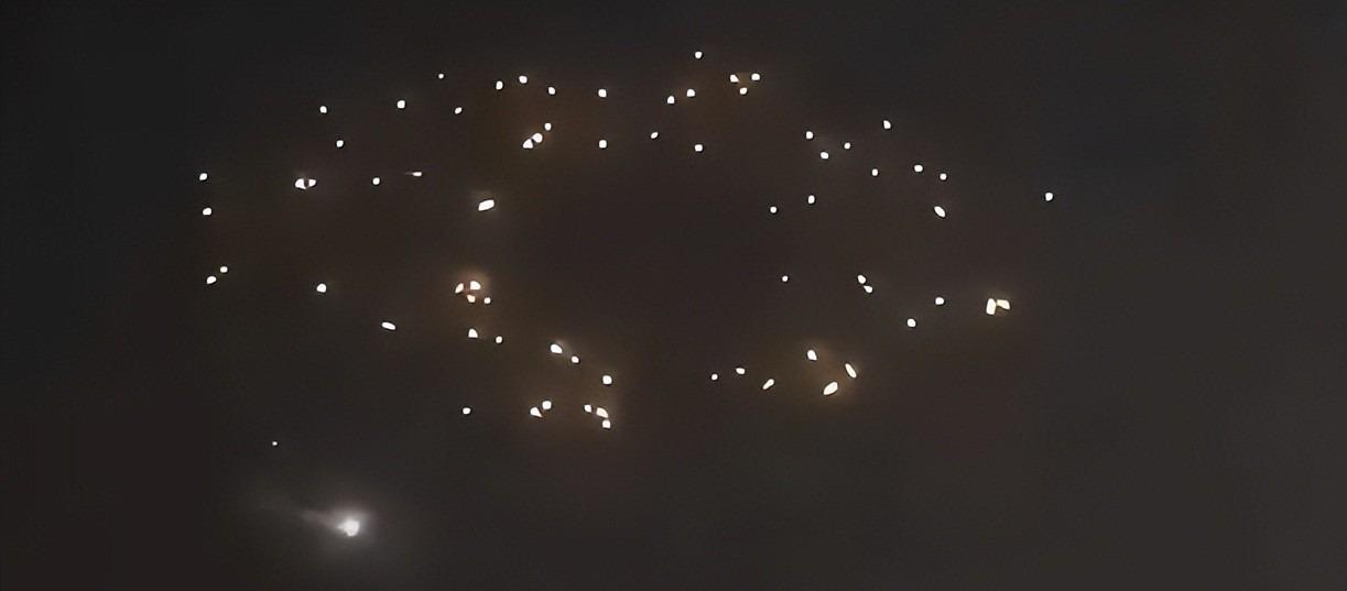 Bet365体育平台-惨烈画面：1吨级弹头“灭国弹”突防特拉维夫，以军已不设防