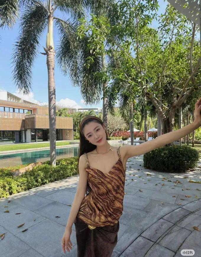 Bet365体育平台-她果然没离，毕竟400亿资产的男人也不多啊！