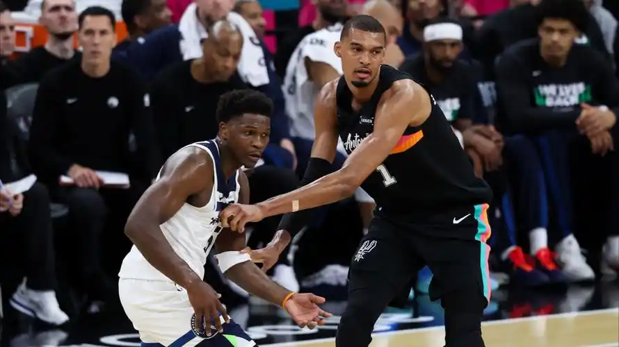 Bet365体育官网-NBA无聊的季后赛第2轮即将结束：赛程随意、2组横扫、裁判控场